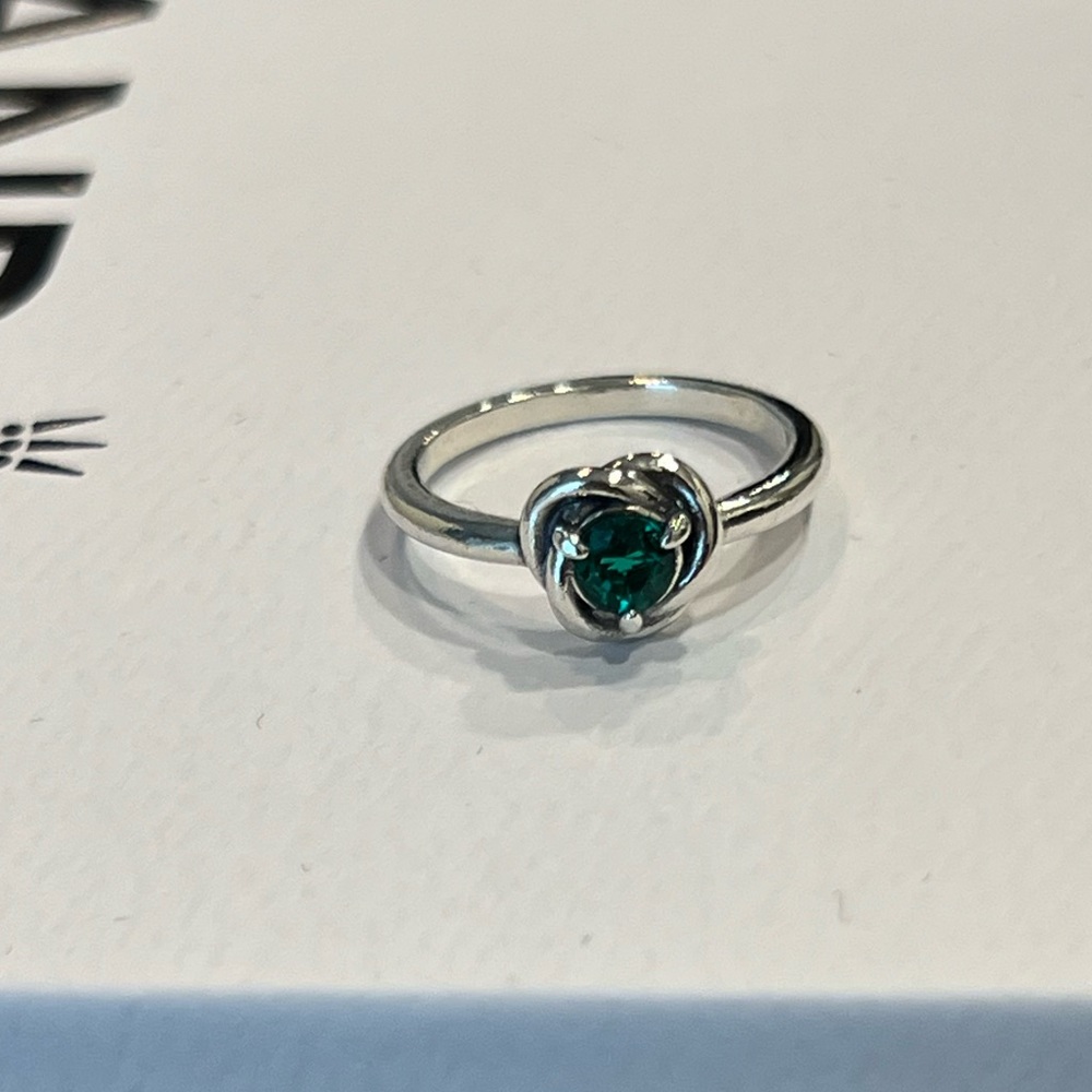 100% Authentic Pandora May Royal Green Eternity Circle Ring
